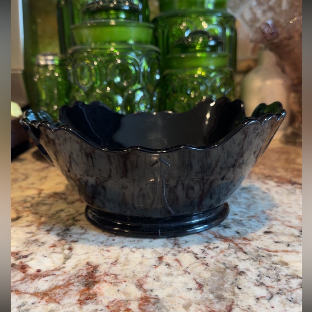 Black Amethyst L E Smith Bowl